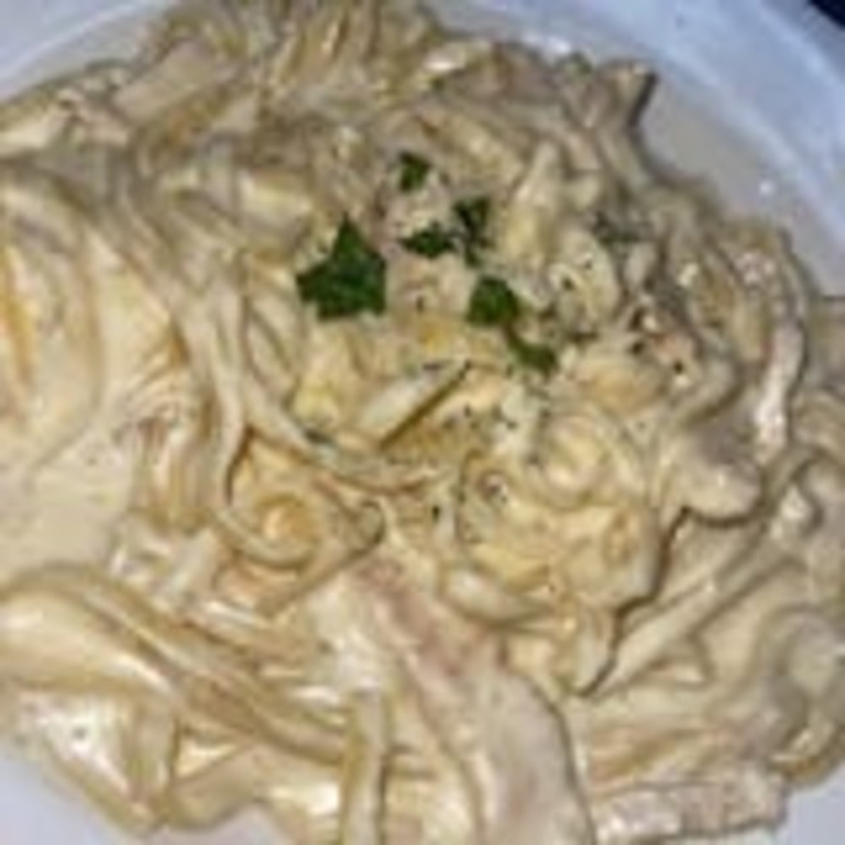 Fettuccine Alfredo Delight